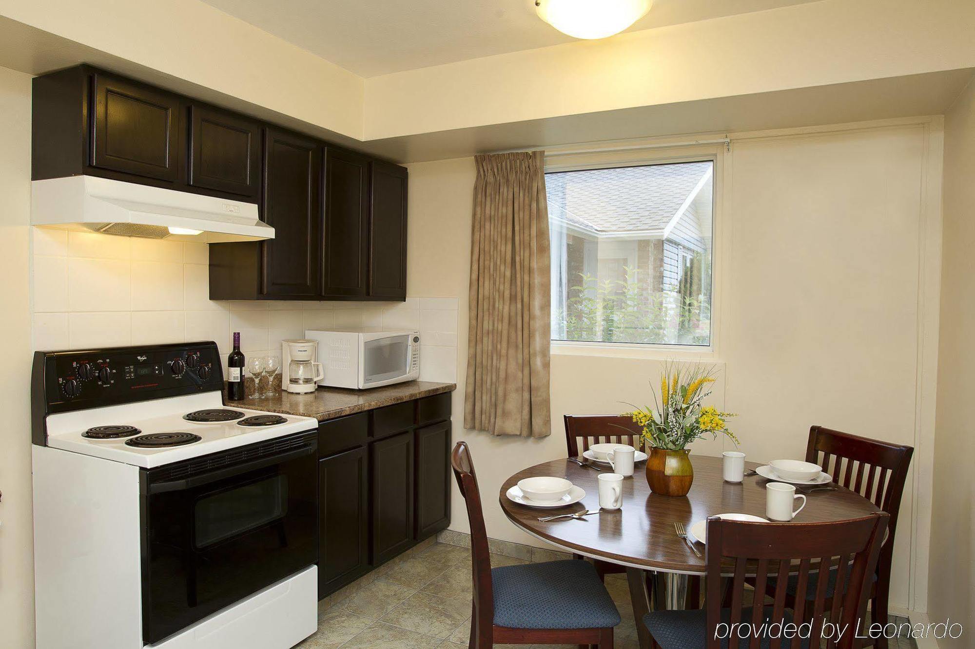 Scott'S Inn & Suites Kamloops Exterior foto